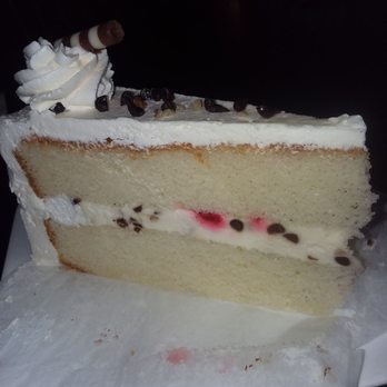 Muscoreil's Fine Desserts - Cake - Bakeries Near Me - North Tonawanda, New York