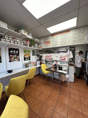 Mama's Noodle House by null