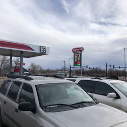 7-Eleven - Conoco gas