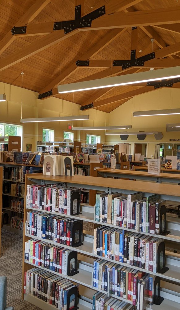 OXFORD PUBLIC LIBRARY Updated July 2024 10 Photos 49 Great Oak