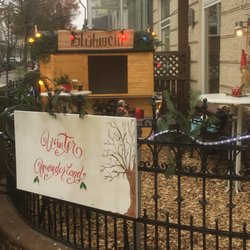 Adamz - Der ADAMZ-Glühweingarten hat ab dem 24.11.2018 täglich für Sie geöffnet.