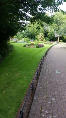 Queen's Park by null