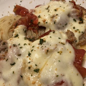 Villaggio Iccara - Veal pizzaiola - Italian Near Me - Hamilton, New Jersey Villaggio Iccara - Veal pizzaiola - Italian Near Me - Hamilton, New Jersey