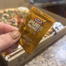 Blind Onion Pizza & Pub - Honey