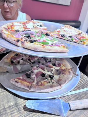 Sal’s Neighborhood Pizzeria by null