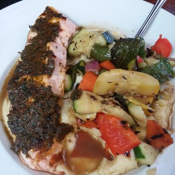 Bushfire Kitchen - Del Mar - Salomon over mashed potatoes - American Near Me - Del Mar, California