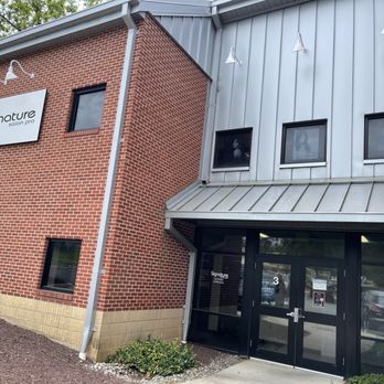 Signature Salon Pro - Suite 202 - Hair Salons Near Me - Gaithersburg, Maryland Signature Salon Pro - Suite 202 - Hair Salons Near Me - Gaithersburg, Maryland