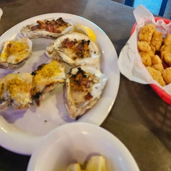 Ocean Blue Oyster Bar - La Frontera Oysters & Catfish bites - Seafood Near Me - Austin, Texas