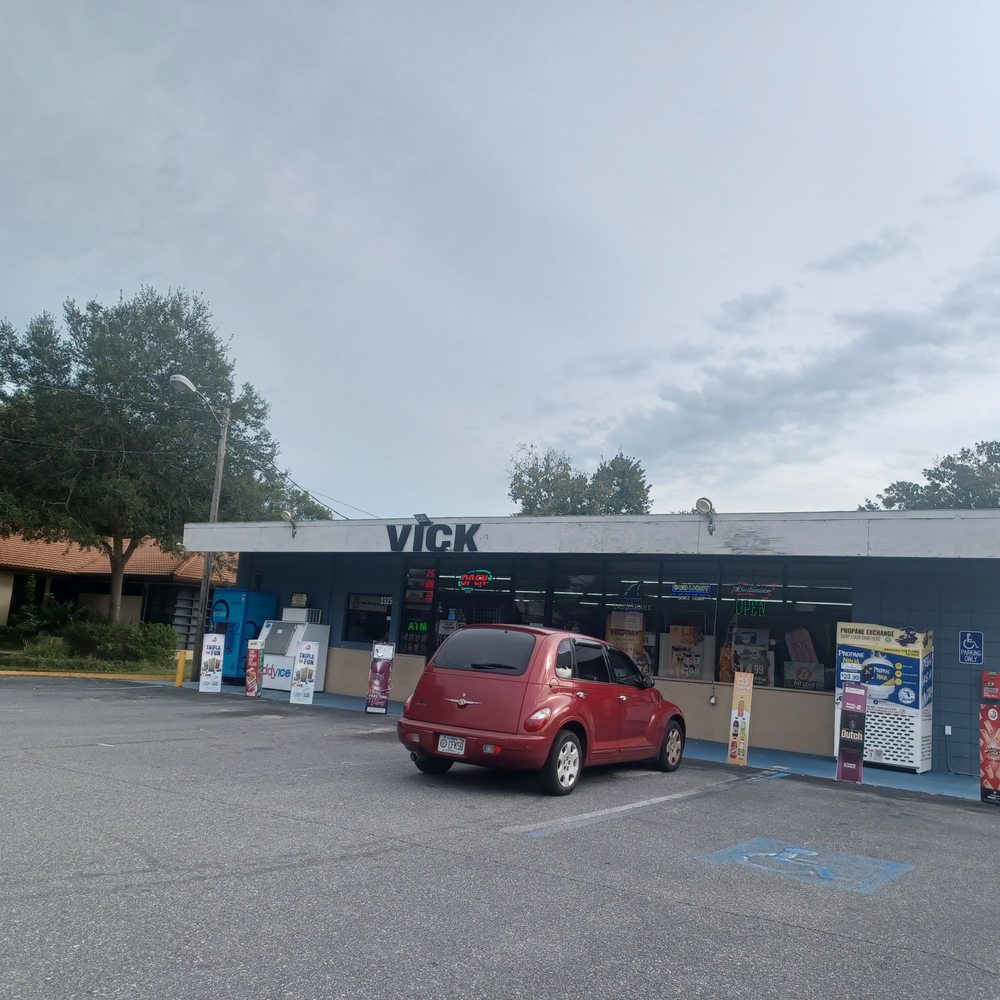 Vick Food Store Logo