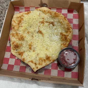 Busted Knuckle Pizzeria - Pizza Near Me - Clarksville, Tennessee