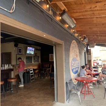 Atlantic Ale House - the inside of the restaurant - Pubs Near Me - Johnson City, Tennessee Atlantic Ale House - the inside of the restaurant - Pubs Near Me - Johnson City, Tennessee