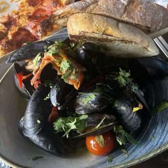 The Point - Mussels 10/10 - Salad Near Me - Washington, DC, District of Columbia