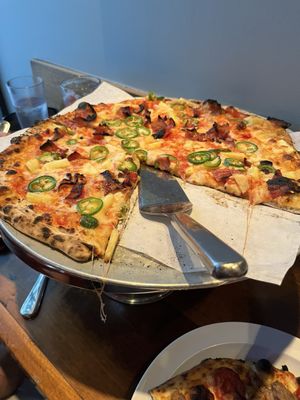 Max and Leo's Pizza Newton by null