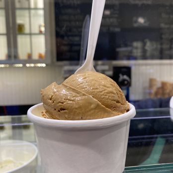 Arethusa Farm - Chocolate - one scoop - Ice Cream & Frozen Yogurt Near Me - New Haven, Connecticut Arethusa Farm - Chocolate - one scoop - Ice Cream & Frozen Yogurt Near Me - New Haven, Connecticut