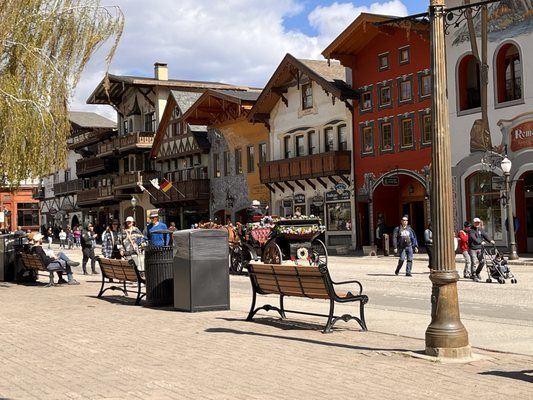 Rhein Haus Leavenworth by null