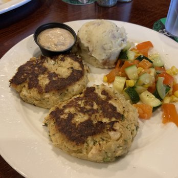 Oscar's Ale House - Crab cakes - American Near Me - Frederick, Maryland