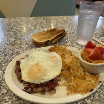 The Original Mels - Corned Beef Hash & Eggs - Diners Near Me - Sacramento, California The Original Mels - Corned Beef Hash & Eggs - Diners Near Me - Sacramento, California