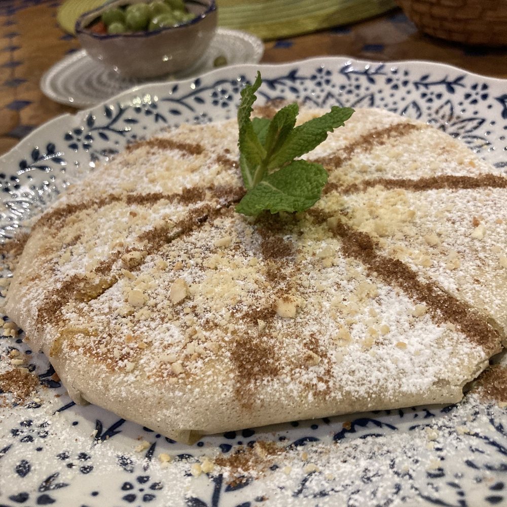 Al Medina - Bastilla Ava ( chicken) - Moroccan Near Me - Seville, SE