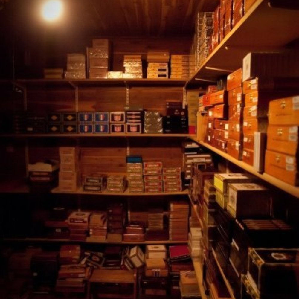 Broadway Tobacconists - Tobacco Shops Near Me - Redwood City, California Broadway Tobacconists - Tobacco Shops Near Me - Redwood City, California