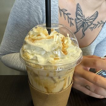 Caffe Mercato - Iced caramel latte. - Cafes Near Me - Menifee, California