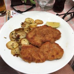 Restaurant Bischofshof Braustuben - Schnitzel- Awesome!