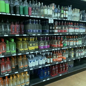 Stateline Elite Beer, Wine and Spirits - shelves of liquor - Beer, Wine & Spirits Near Me - Fort Mill, South Carolina Stateline Elite Beer, Wine and Spirits - shelves of liquor - Beer, Wine & Spirits Near Me - Fort Mill, South Carolina
