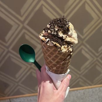 Salt & Straw - Ice Cream & Frozen Yogurt Near Me - San Francisco, California