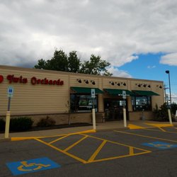 Twin Orchards Farms