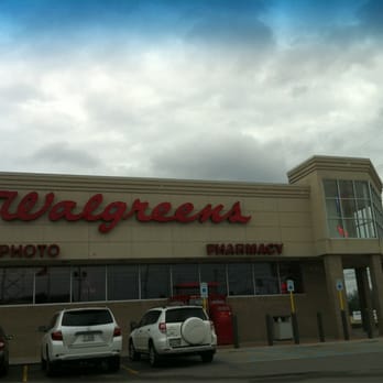 Walgreens - cars parked in front of the store - Drugstores Near Me - Knoxville, Tennessee Walgreens - cars parked in front of the store - Drugstores Near Me - Knoxville, Tennessee