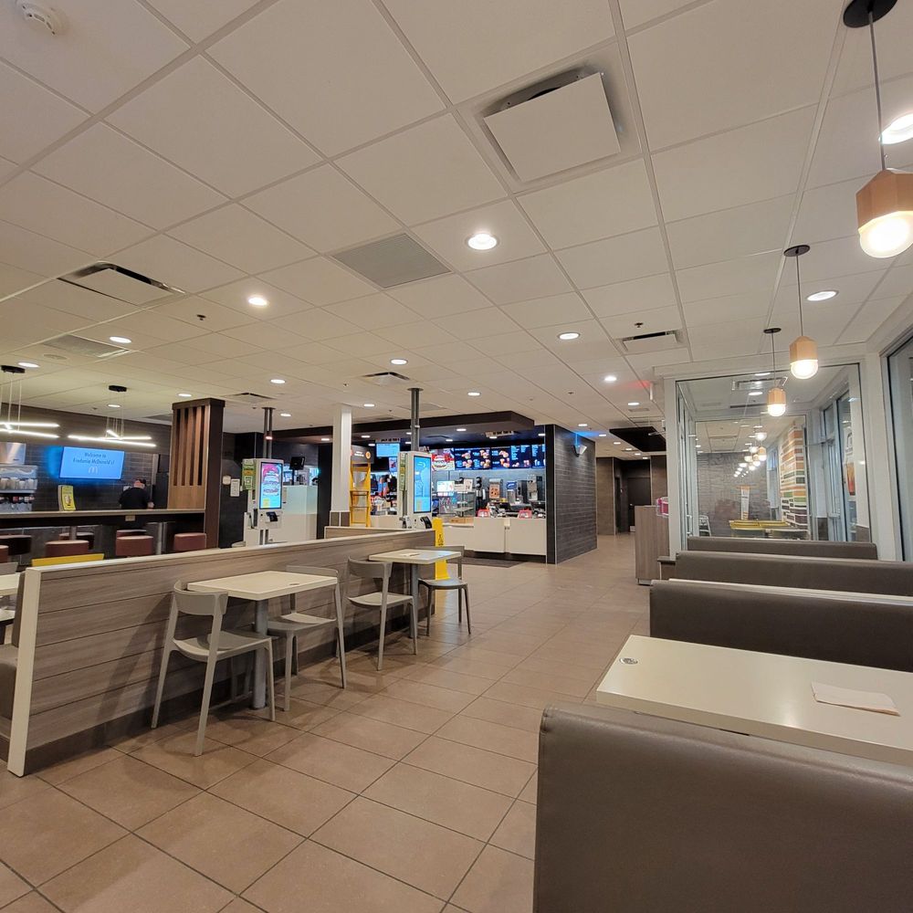 MCDONALD’S Updated September 2024 20 Reviews 10365 Rd