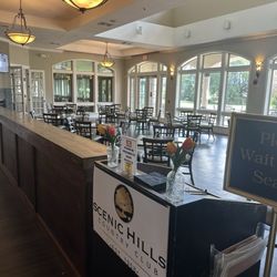 Scenic Hills Country Club - Seating Area