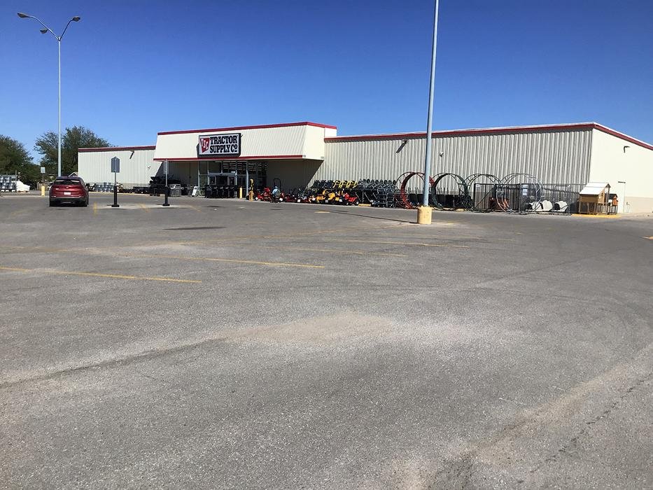 TRACTOR SUPPLY Updated March 2024 1330 N Main St, McPherson, Kansas