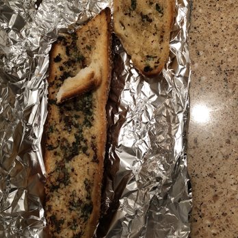 Frankie's Fellini Cafe - Burnt over seasoned garlic bread - Italian Near Me - Berwyn, Pennsylvania