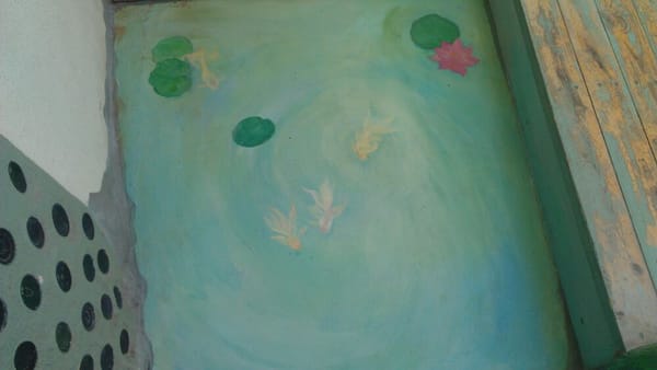 Earthship Visitor Center by null