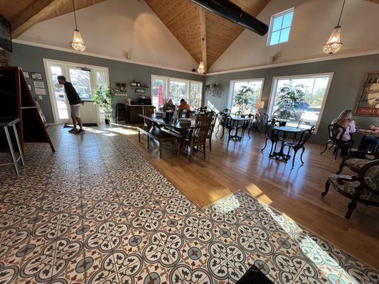 Cafe de Paris by null