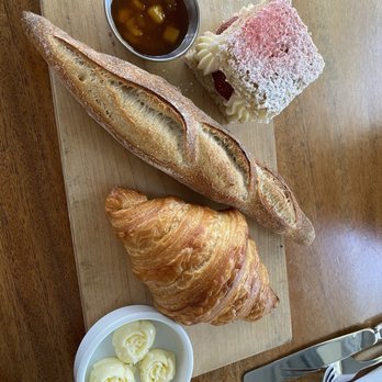 Deane House - Pastry trio - Canadian (New) Near Me - Calgary, Alberta Deane House - Pastry trio - Canadian (New) Near Me - Calgary, Alberta
