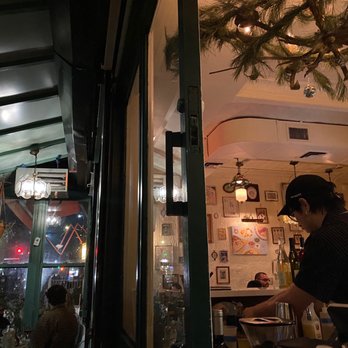 Dinner Party - Cozy feels - New American Near Me - Brooklyn, New York