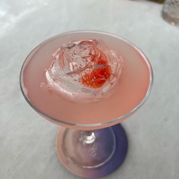 Rosa Sky - Delicious cocktail - Lounges Near Me - Miami, Florida Rosa Sky - Delicious cocktail - Lounges Near Me - Miami, Florida