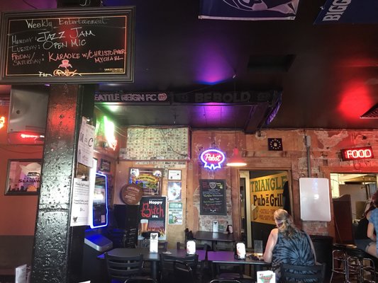 Max's Triangle Pub by null