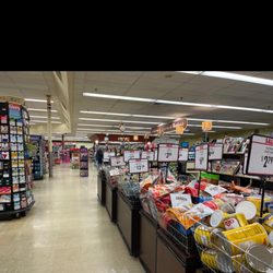 Buehler Fresh Food - Coshocton - Registers front