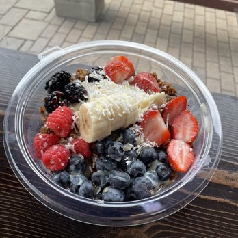 Grace Coffee - Açaí bowl - Coffee & Tea Near Me - Madison, Wisconsin Grace Coffee - Açaí bowl - Coffee & Tea Near Me - Madison, Wisconsin