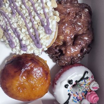 Pinkbox Doughnuts - Donut haul - Donuts Near Me - Las Vegas, Nevada Pinkbox Doughnuts - Donut haul - Donuts Near Me - Las Vegas, Nevada