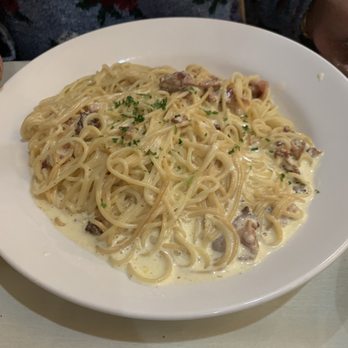 Piccolo Sogno - Watery mushy carbonara - Italian Near Me - Flushing, New York Piccolo Sogno - Watery mushy carbonara - Italian Near Me - Flushing, New York