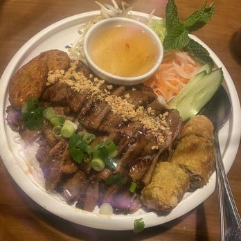 Pho Lady - Grilled Pork V6. Fish Lake with Grilled Meat Vermicelli / Bún Thịt Nướng & Nem Nướng - Vietnamese Near Me - Toronto, Ontario Pho Lady - Grilled Pork V6. Fish Lake with Grilled Meat Vermicelli / Bún Thịt Nướng & Nem Nướng - Vietnamese Near Me - Toronto, Ontario