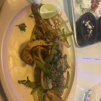 Pequeno Cantina - Fajitas - Mexican Near Me - Detroit, Michigan
