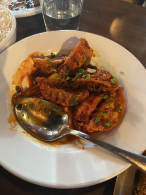 Everest Indian Himalayan Restaurant and Bar by null