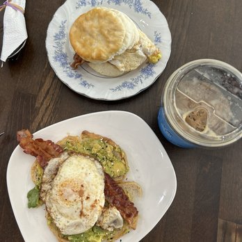 The Jittery Biscuit - Avo toast and dirty biscuit, cinna toast latte - Coffee & Tea Near Me - Johnson City, Texas The Jittery Biscuit - Avo toast and dirty biscuit, cinna toast latte - Coffee & Tea Near Me - Johnson City, Texas
