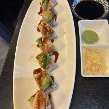 Little Katana - Las Colinas - Salmon torched roll - Sushi Bars Near Me - Irving, Texas