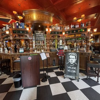 The Pub - Atmosphere - Pubs Near Me - Nashville, Tennessee The Pub - Atmosphere - Pubs Near Me - Nashville, Tennessee