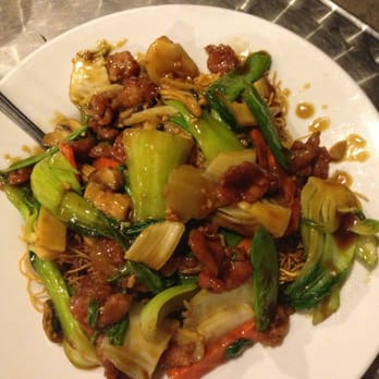 Wacky Wok - Crispy noodle w/ Chicken- SO DAMN TASTY! *crunch crunch* - Chinese Near Me - Venice, California